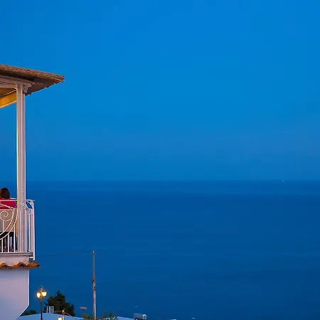 Tramonto D'oro Hotel