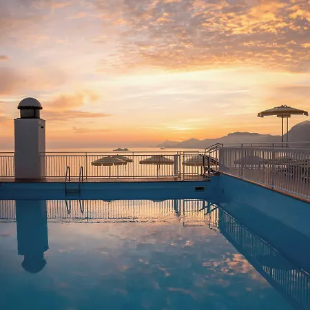 Tramonto D'oro Praiano