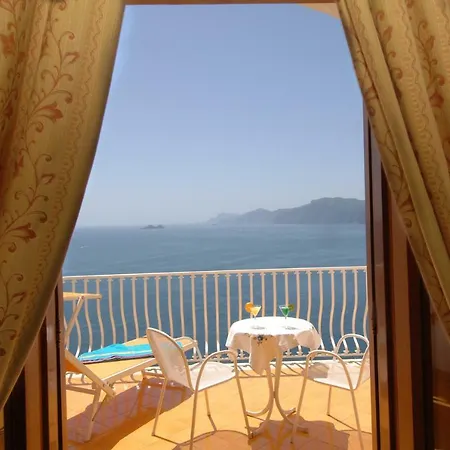Tramonto D'oro Hotel Praiano
